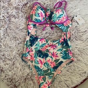 One piece bathing suit